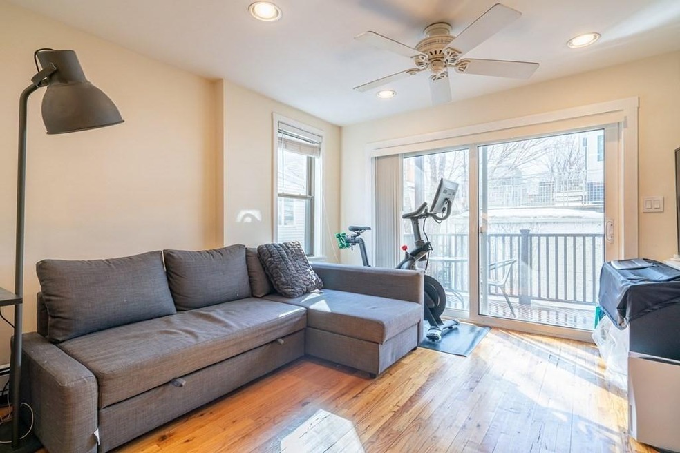 62 Hurley St unit 2, Cambridge, MA 02141 - photo 1