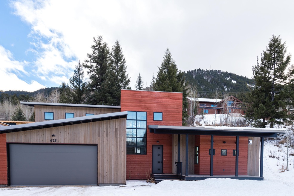 Exterior 1