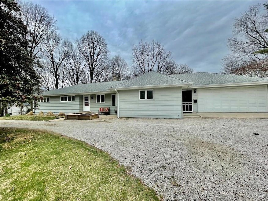 2438 W Us Highway 136, Covington, IN 47932 - photo 1