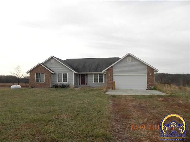 5617 SW 107th St, Wakarusa, KS 66546 - photo 1