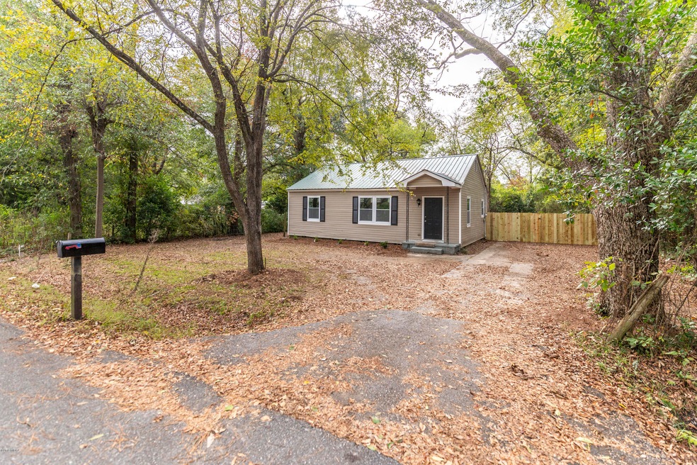 203 Doyle St, Warner Robins, GA 31088 - photo 1