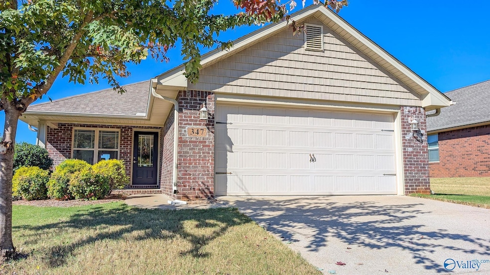 Under Contract $284,900