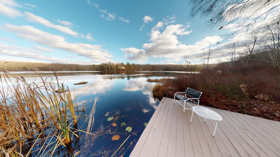 213 Basswood Dr, Hawley, PA 18428 - photo 1