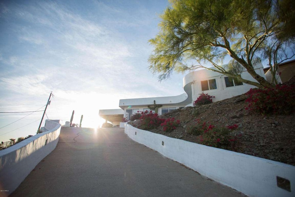 8402 N 14th St, Phoenix, AZ 85020 - photo 1