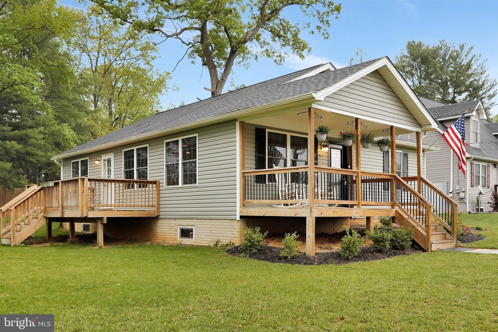 843 W 15th St, Front Royal, VA 22630 - photo 1