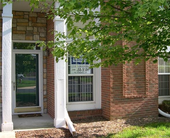 Welcome to 5516 Pine Aires Dr.