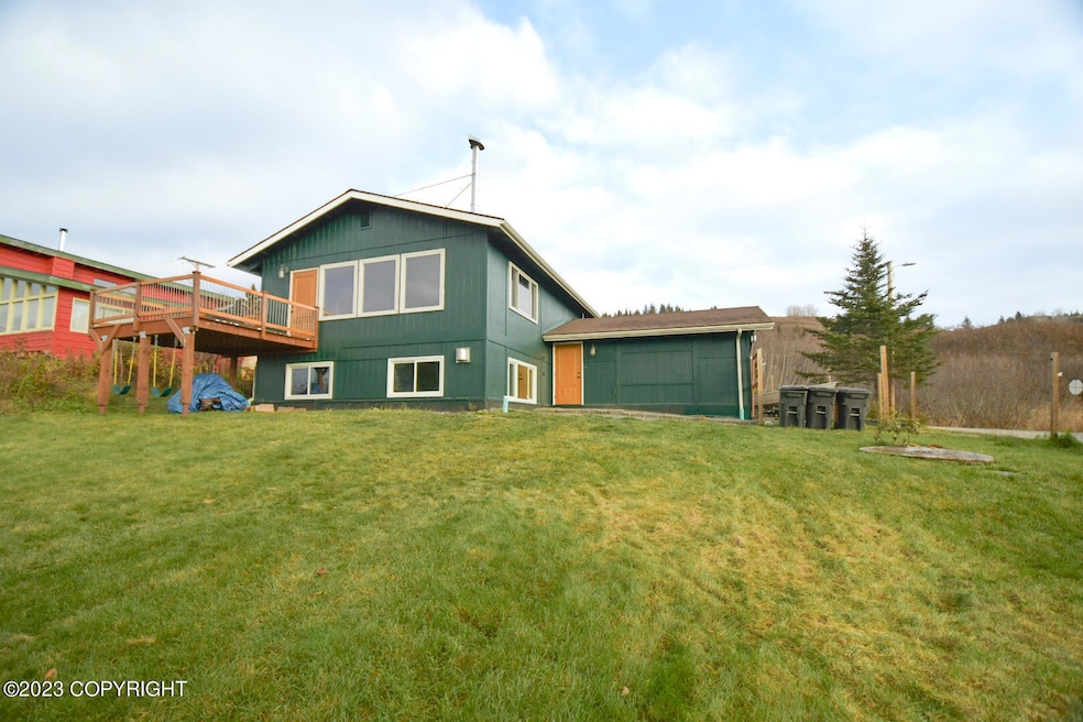 4067 Mullikin St, Homer, AK 99603