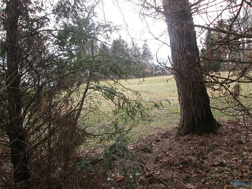 2507 Underhill Rd, Ottawa Hills, OH 43615 - photo 1