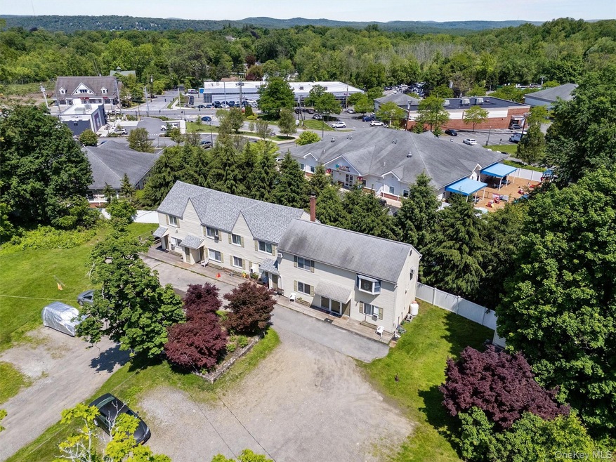 1860 E Main St unit D, Mohegan Lake, NY 10547 - photo 1