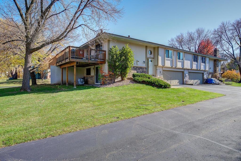 Welcome to 13643 74th Avenue N, Maple Grove, MN 55