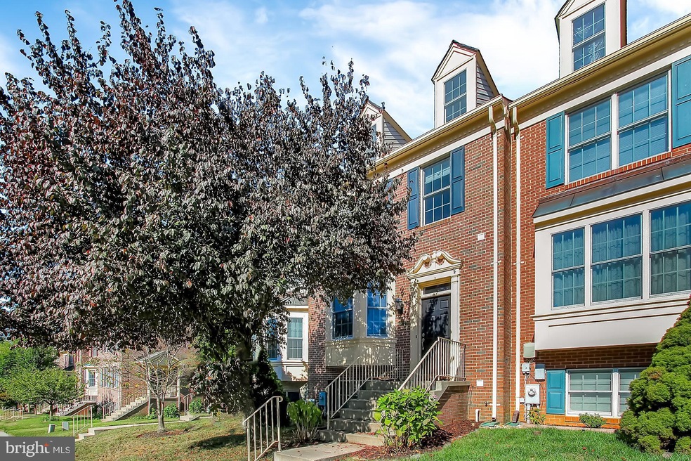 1046 Hidden Moss Dr, Cockeysville, MD 21030 - photo 1