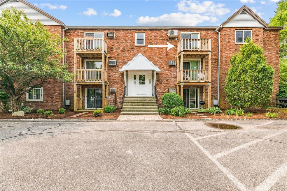 90 Sandwich Rd unit 9C, Buzzards Bay, MA 02532 - photo 1