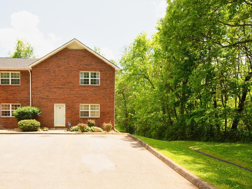 807 Swadley Rd unit 16, Johnson City, TN 37601 - photo 1