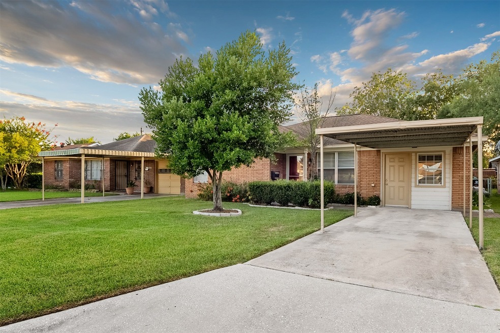 4411 Billingsley St, Houston, TX 77009 - photo 1