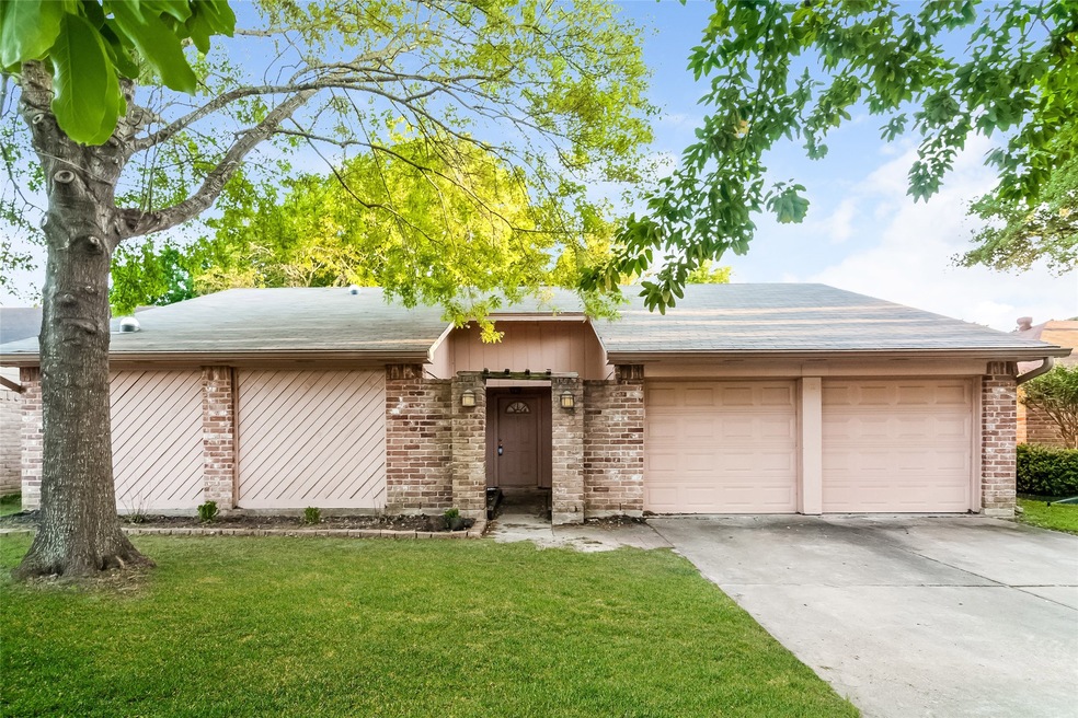 16351 Maplemont Dr, Houston, TX 77095 - photo 1