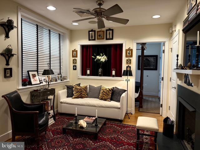 1934 Calvert St NW unit 2, Washington, DC 20009 - photo 1