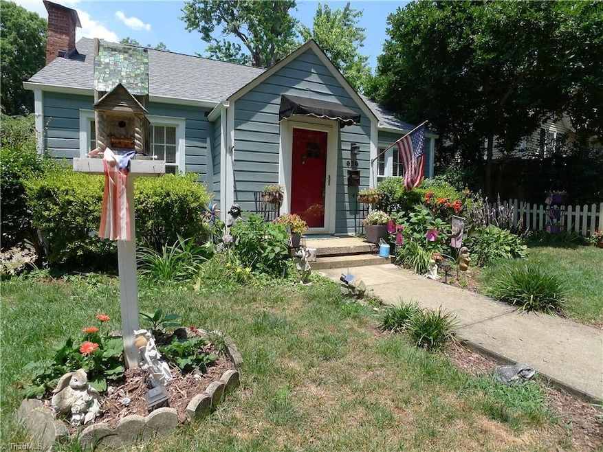 434 Armfield St, Statesville, NC 28677 - photo 1