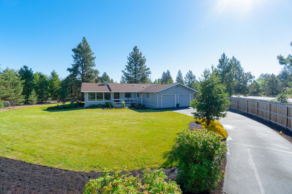 60588 Springtree Ct, Bend, OR 97702 - photo 1
