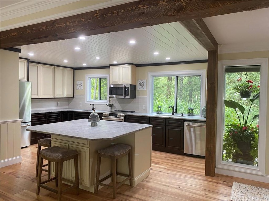 403 Heritage Village Condo unit 403-A, Southbury, CT 06488 - photo 1