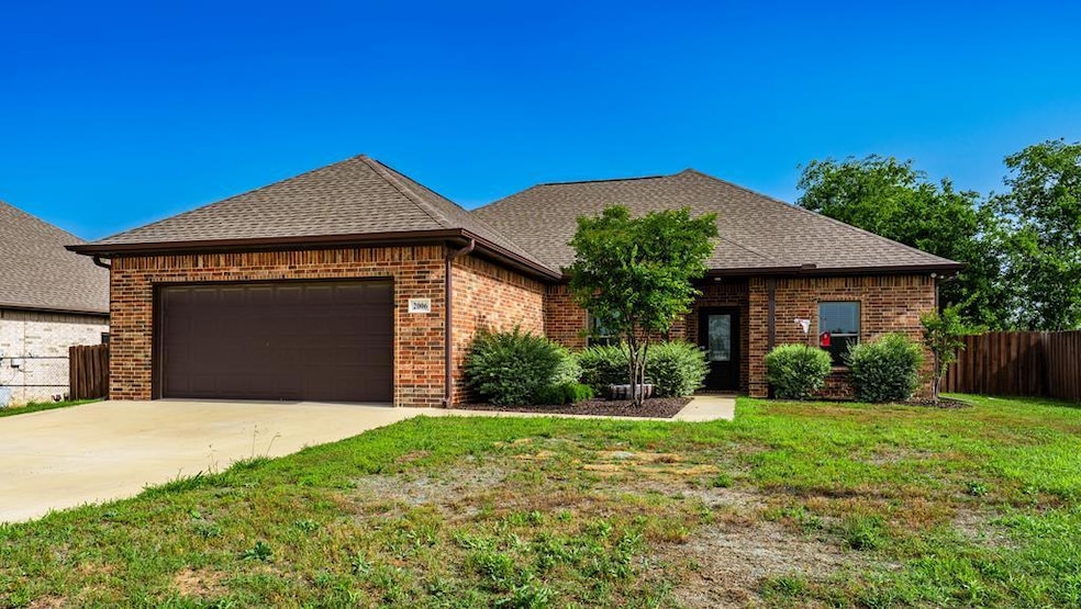 2006 Clay St, Mabank, TX 75147 - photo 1