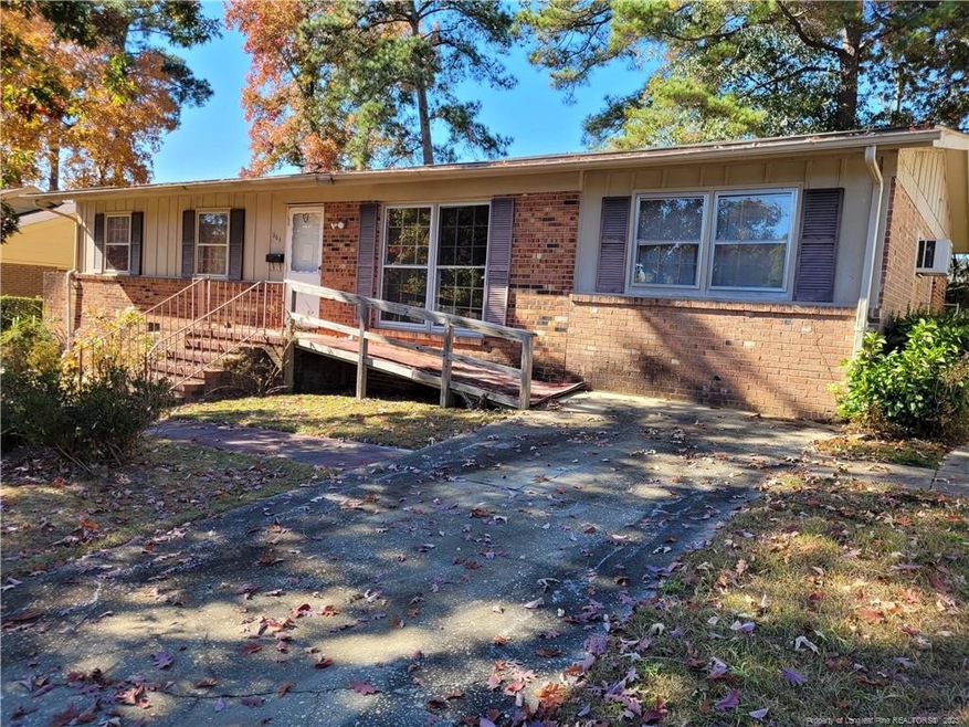 666 Edgehill Rd, Fayetteville, NC 28314 - photo 1