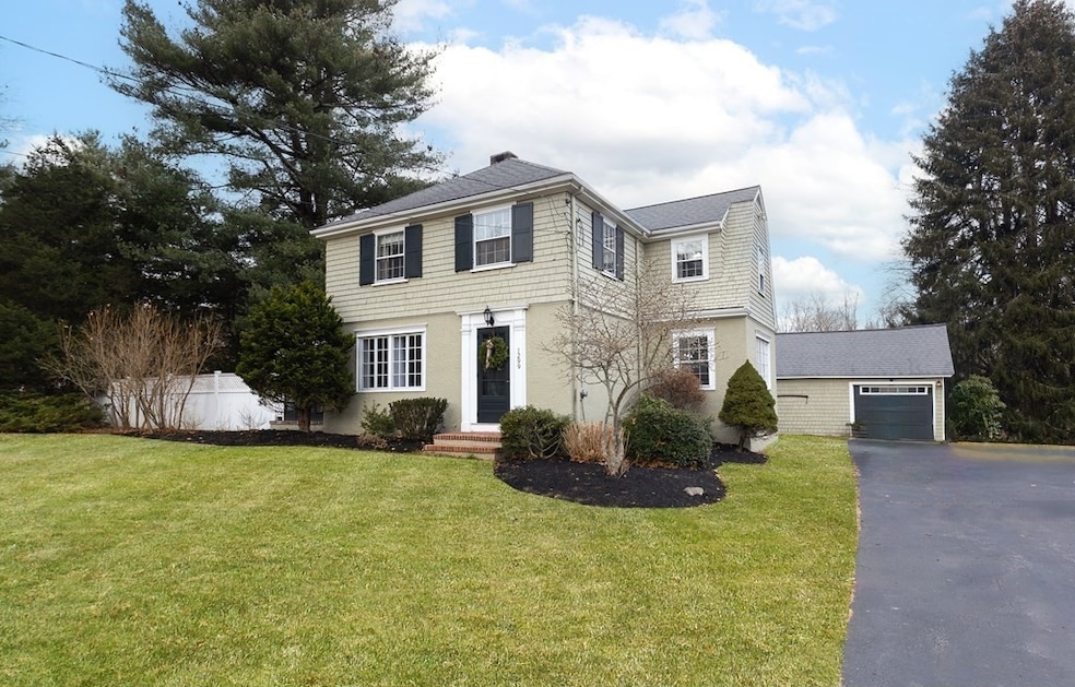1299 Hanover St, Hanover, MA 02339 - photo 1