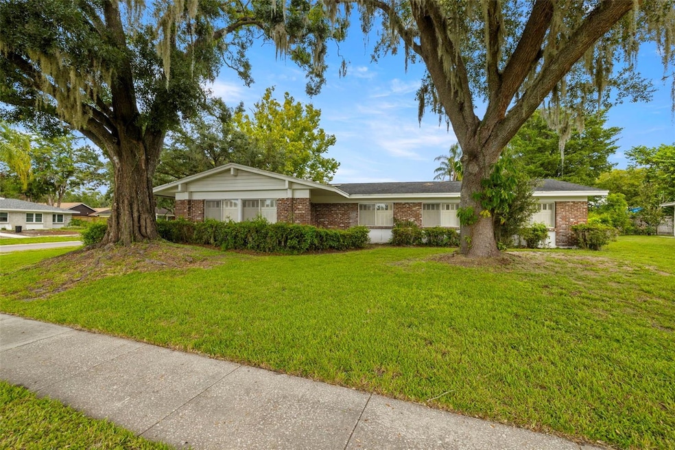 3120 Cocos Rd, Tampa, FL 33618 - photo 1