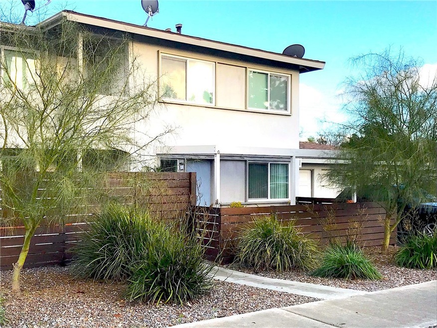 212 E 8th St unit B, Upland, CA 91786 - photo 1