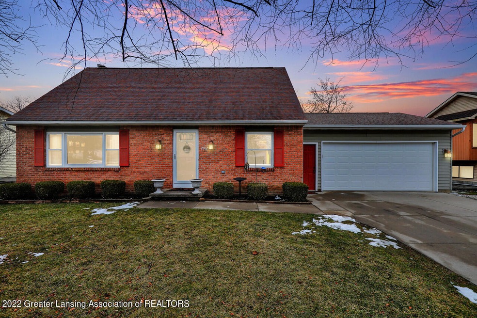 2012 Lindy Dr, Lansing, MI 48917 - photo 1