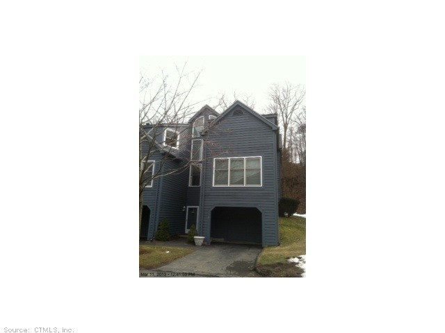 100 Fawn Ridge Ln unit 100, Norwalk, CT 06851 - photo 1