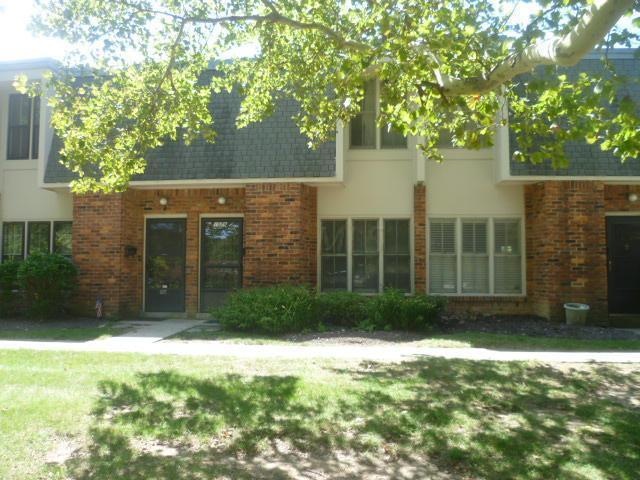 1579 Lafayette