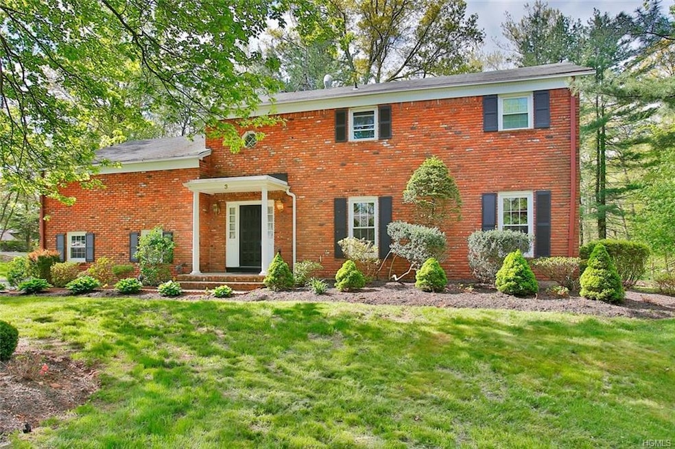 3 Wagon Wheel Dr, New City, NY 10956 - photo 1