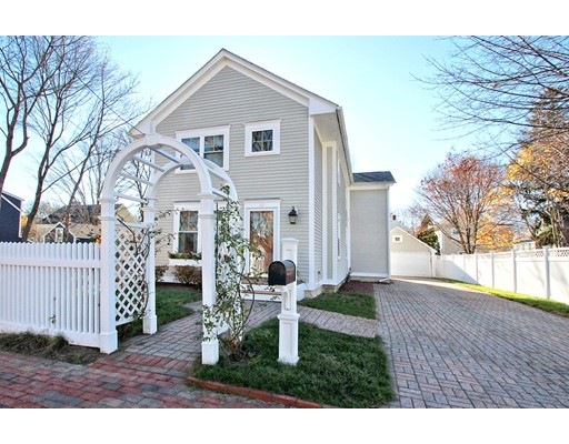 22 Hancock St, Newburyport, MA 01950 - photo 1