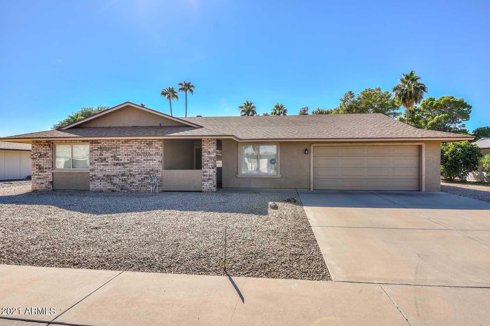 9827 W Evergreen Dr, Sun City, AZ 85373 - photo 1