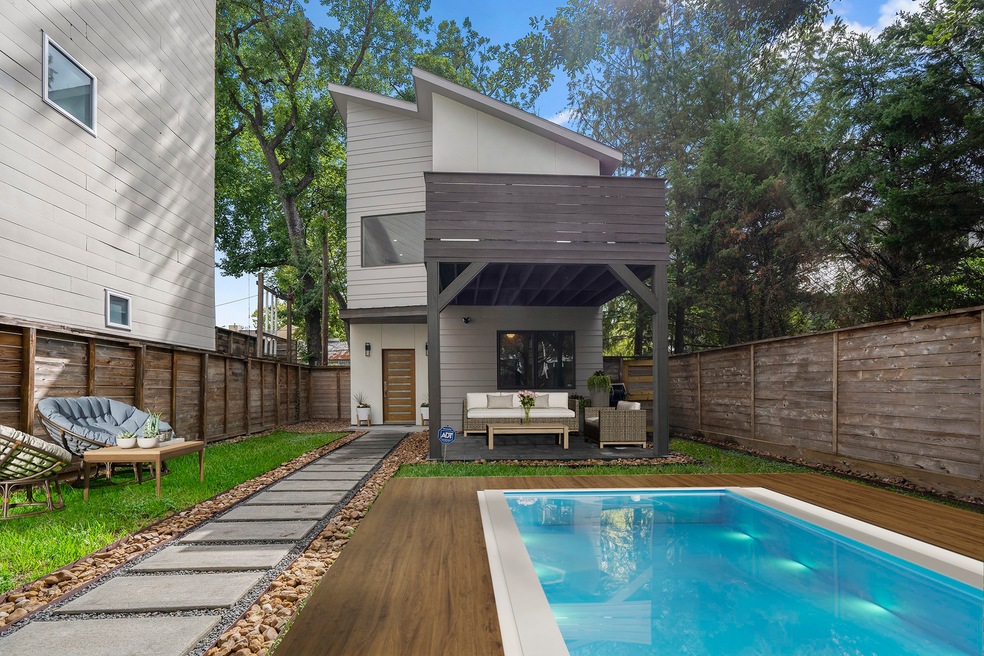 736 Tulane St, Houston, TX 77007 - photo 1