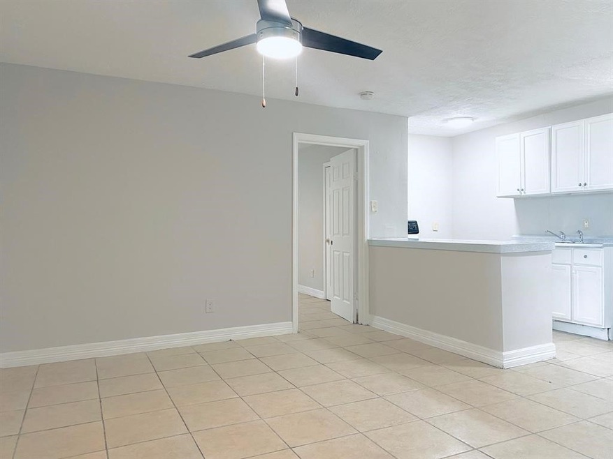 3406 Daphne St unit 1, Houston, TX 77021 - photo 1