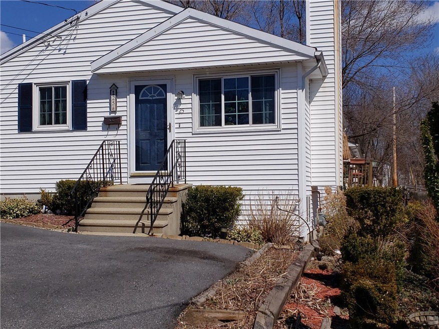 25 Ophelia St, Providence, RI 02909 - photo 1