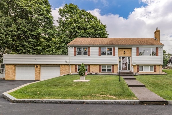 56 Woodbury St, Arlington, MA 02476 - photo 1