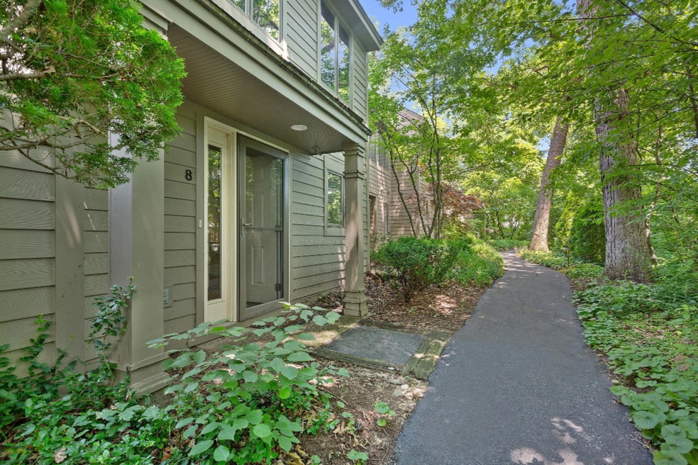 01_1501WaterSt_Unit8_57_FrontView_HiRes