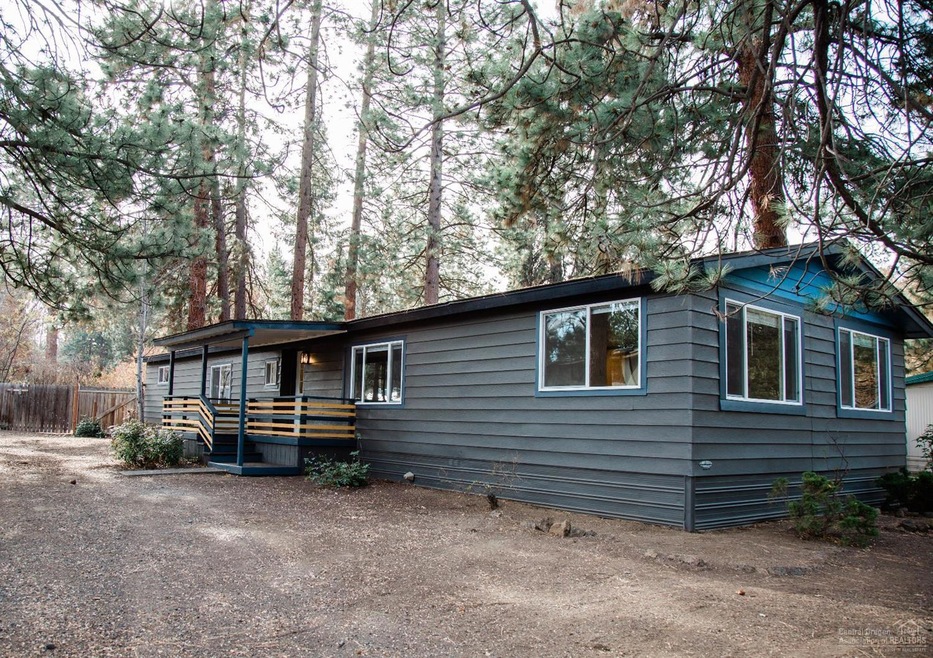 60894 Alpine Dr, Bend, OR 97702 - photo 1