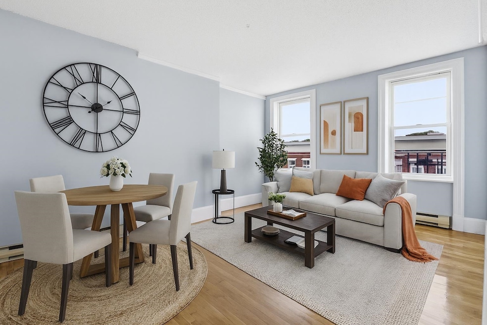 For Sale $429,900 • Co-Listing Agent