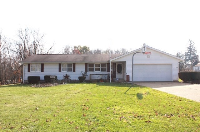 3263 Crimson Rd, Mansfield, OH 44903 - photo 1