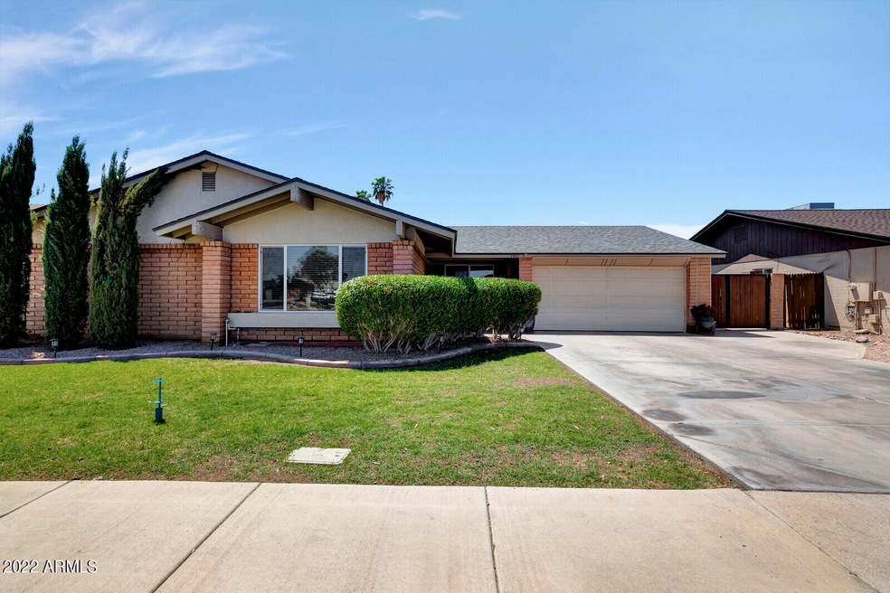 1401 W Nopal Ave, Mesa, AZ 85202 - photo 1