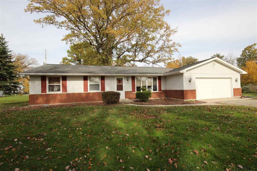 2509 Hunts Ln, Fort Wayne, IN 46819 - photo 1