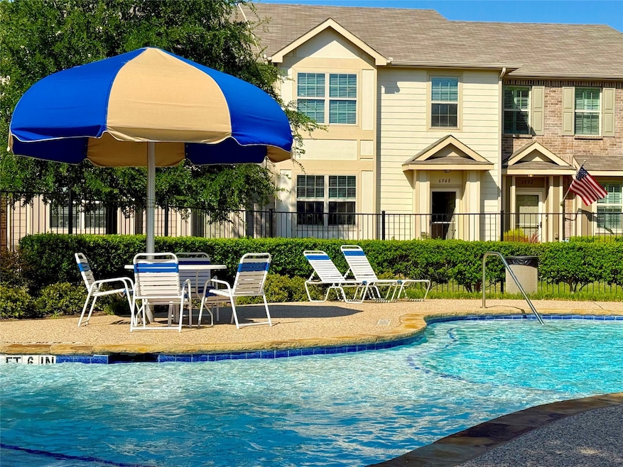 For Sale $264,500 • Co-Listing Agent