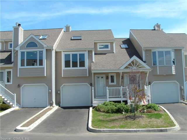 18 Sandpiper Crescent unit 18, Milford, CT 06460 - photo 1