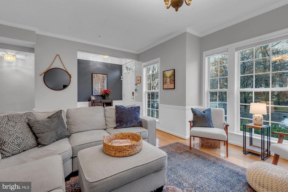 1123 August Dr, Annapolis, MD 21403 - photo 1