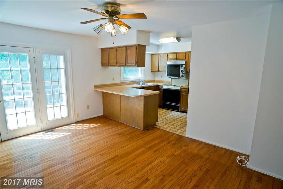 325 Crescendo Way, Silver Spring, MD 20901 - photo 1