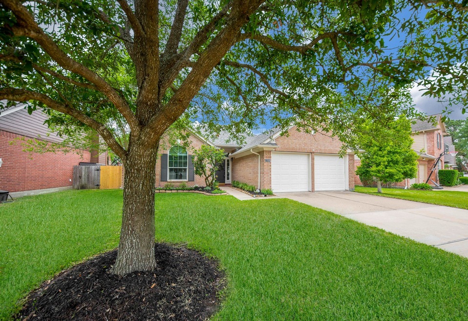 17926 Calm Brook Ct, Houston, TX 77095 - photo 1