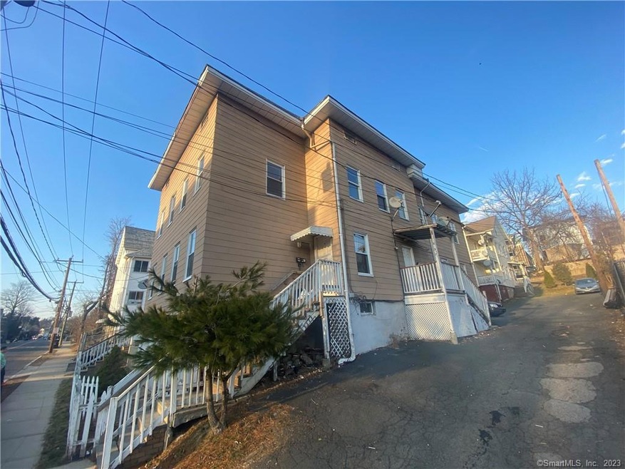 237 Washington St unit 2, New Britain, CT 06051 - photo 1